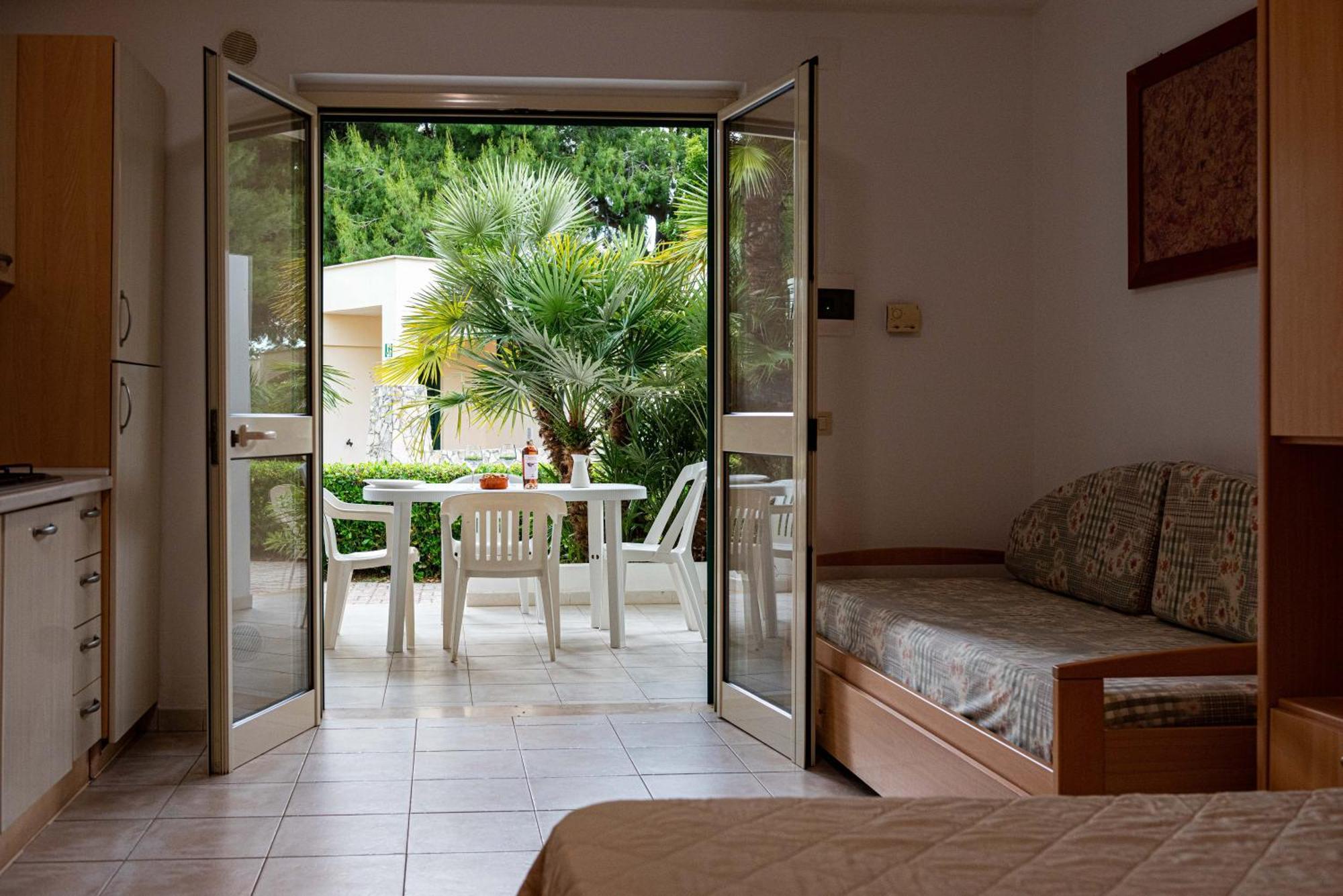 Villaggio Camping Spiaggia Lunga Vieste Exterior foto