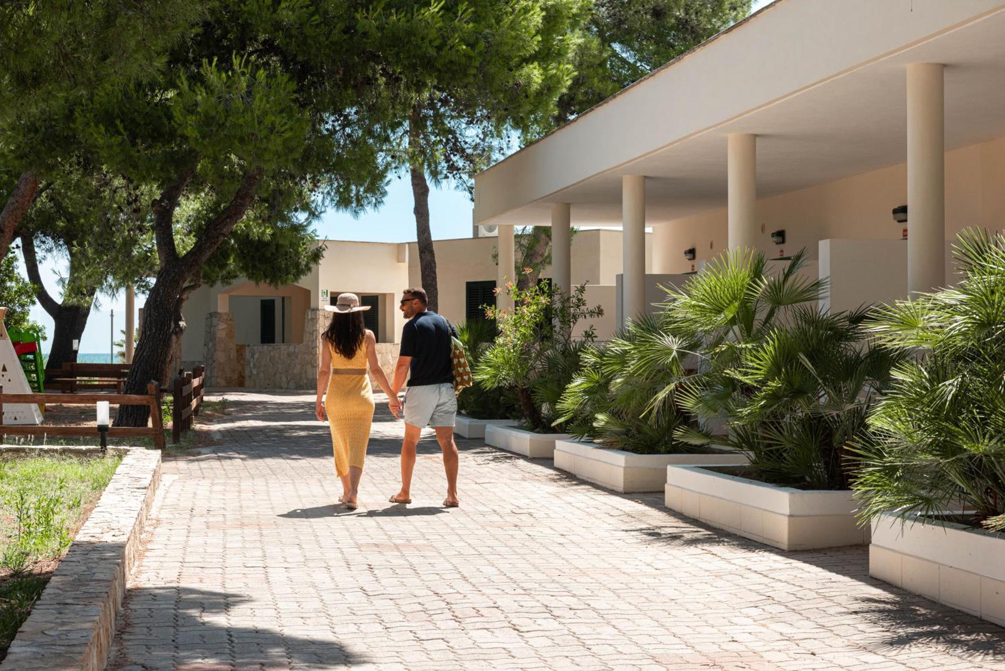 Villaggio Camping Spiaggia Lunga Vieste Exterior foto